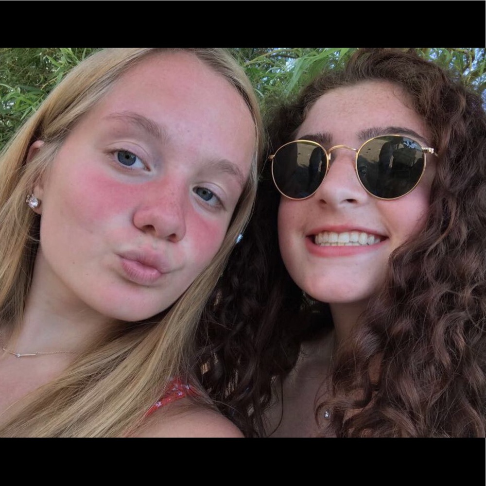 Meet your Posher, Makayla